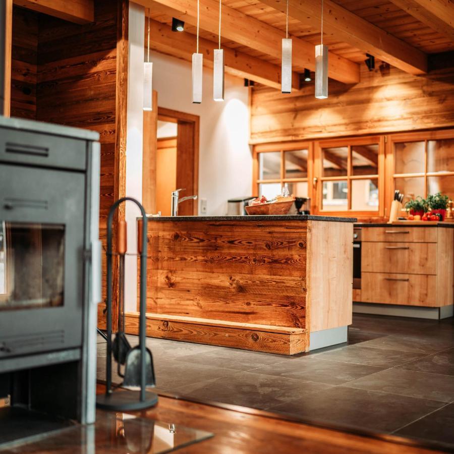 Im Weidach Superior Chalets 洛伊塔施 外观 照片
