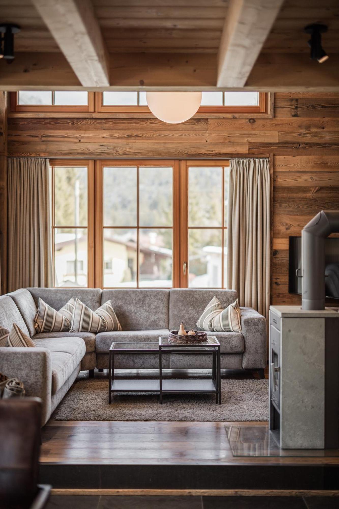 Im Weidach Superior Chalets 洛伊塔施 外观 照片